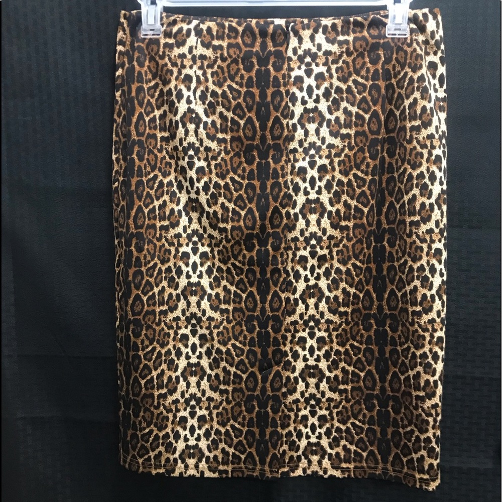 Leopard Print Aline Skirt With Split Size Xxl - image 1